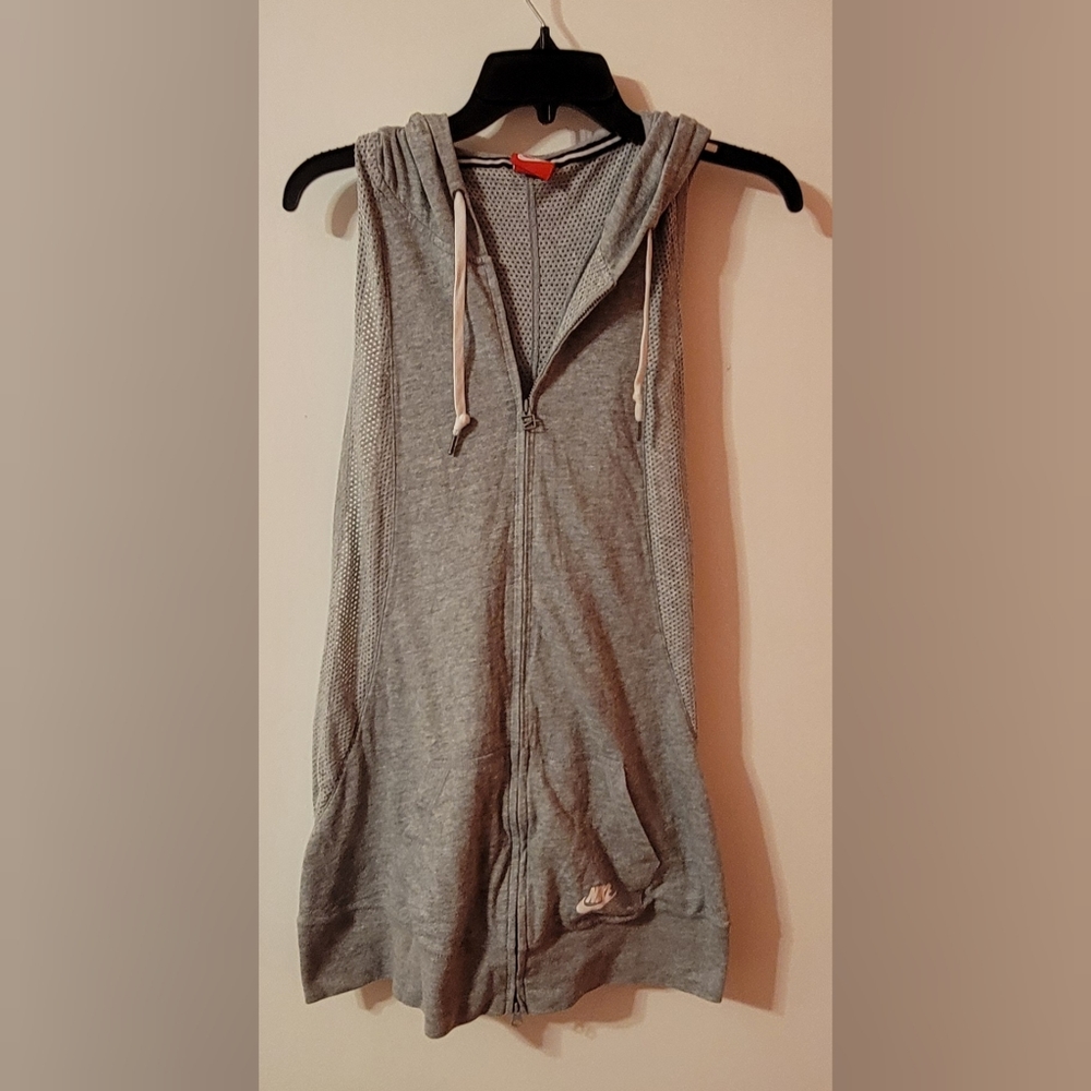 Nike Sleeveless Zip Up Hoodie